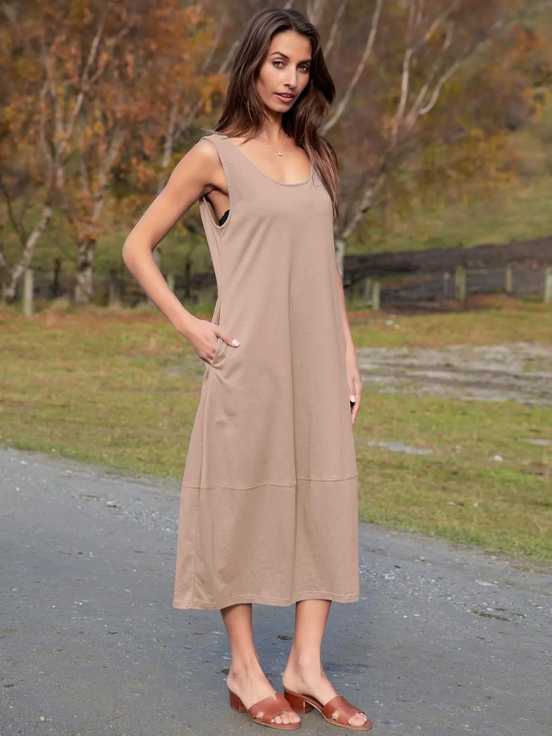 BerryGo Women's Loose Casual Midi Cotton Dresses Sundress Sleeveless Beach Summer Trendy Tank Top Dress with Pockets