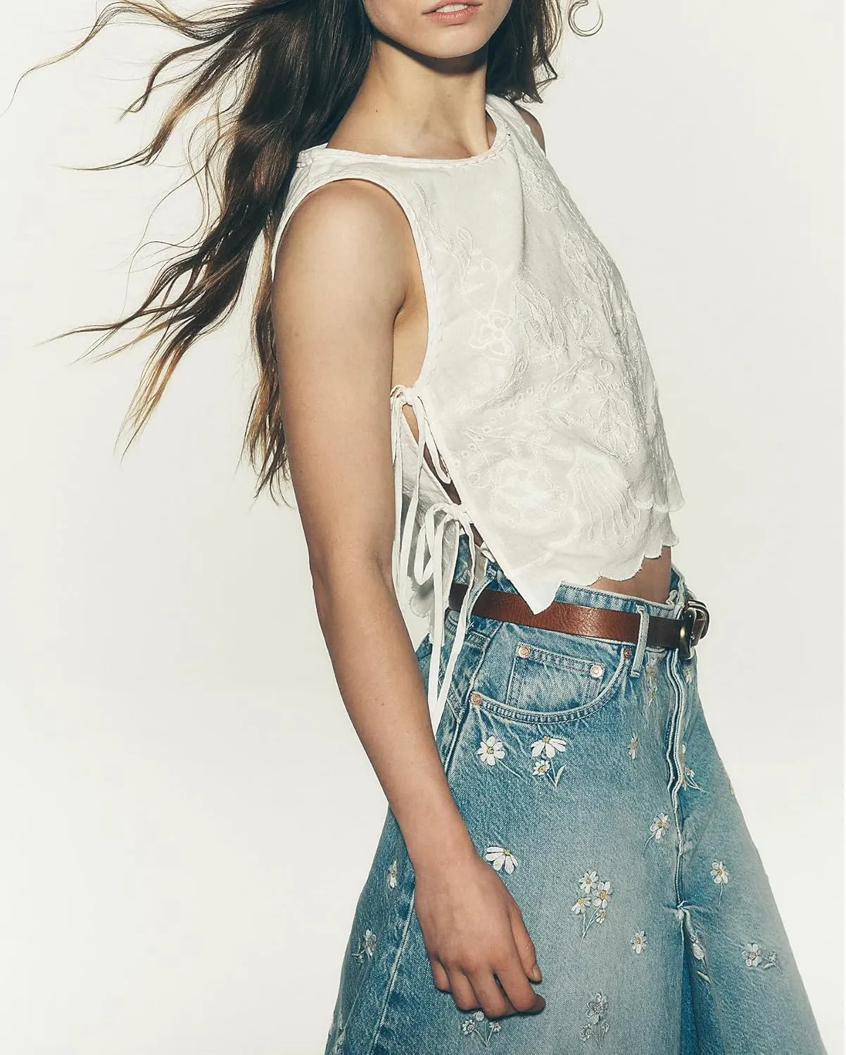 Embroidery Flower Tank Tops for Women Y2K Sleeveless Square Neck Tie Up Cropped Vest Summer Chic Going Out Blouse