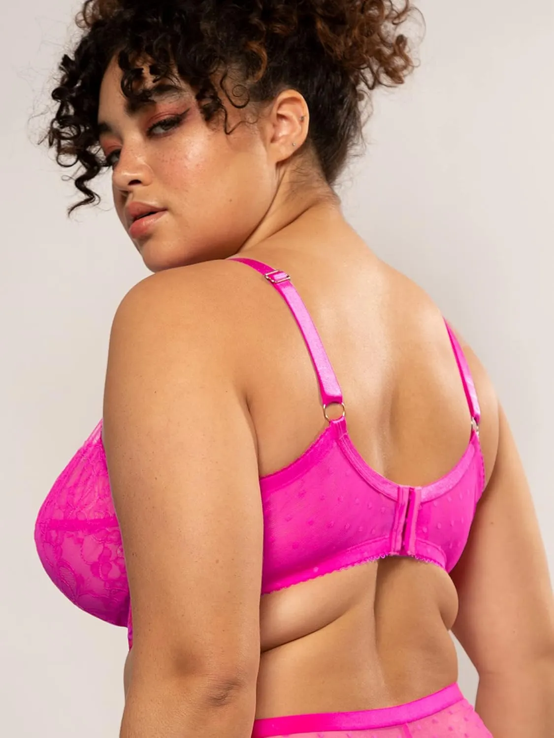 Smart & Sexy Women's Lace & Mesh Full Coverage Bra  Unlined Underwire for Natural Shaping